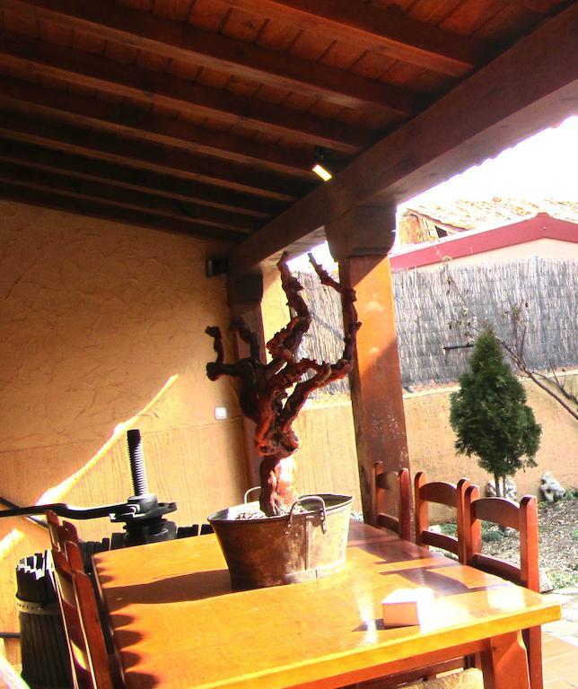 Hotel Casa Rural La Prensa De Vino San Esteban De Gormaz Exterior foto